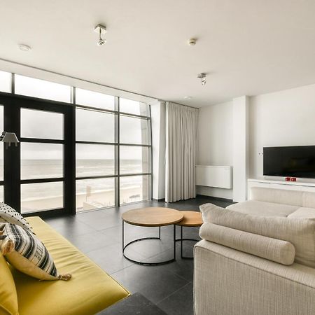 Appartement Met Frontaal Zeezicht In Блумендал Екстериор снимка