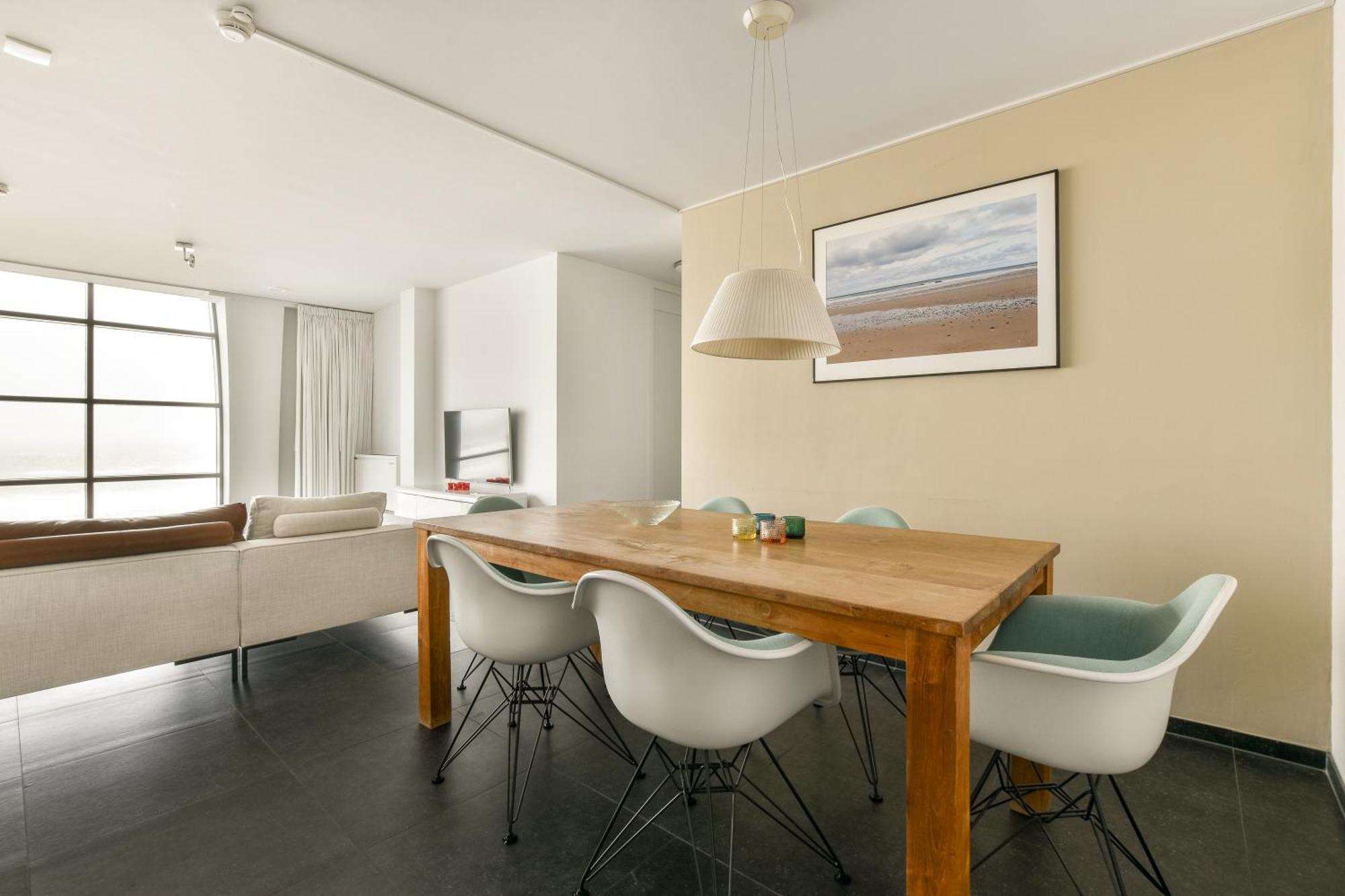 Appartement Met Frontaal Zeezicht In Блумендал Екстериор снимка