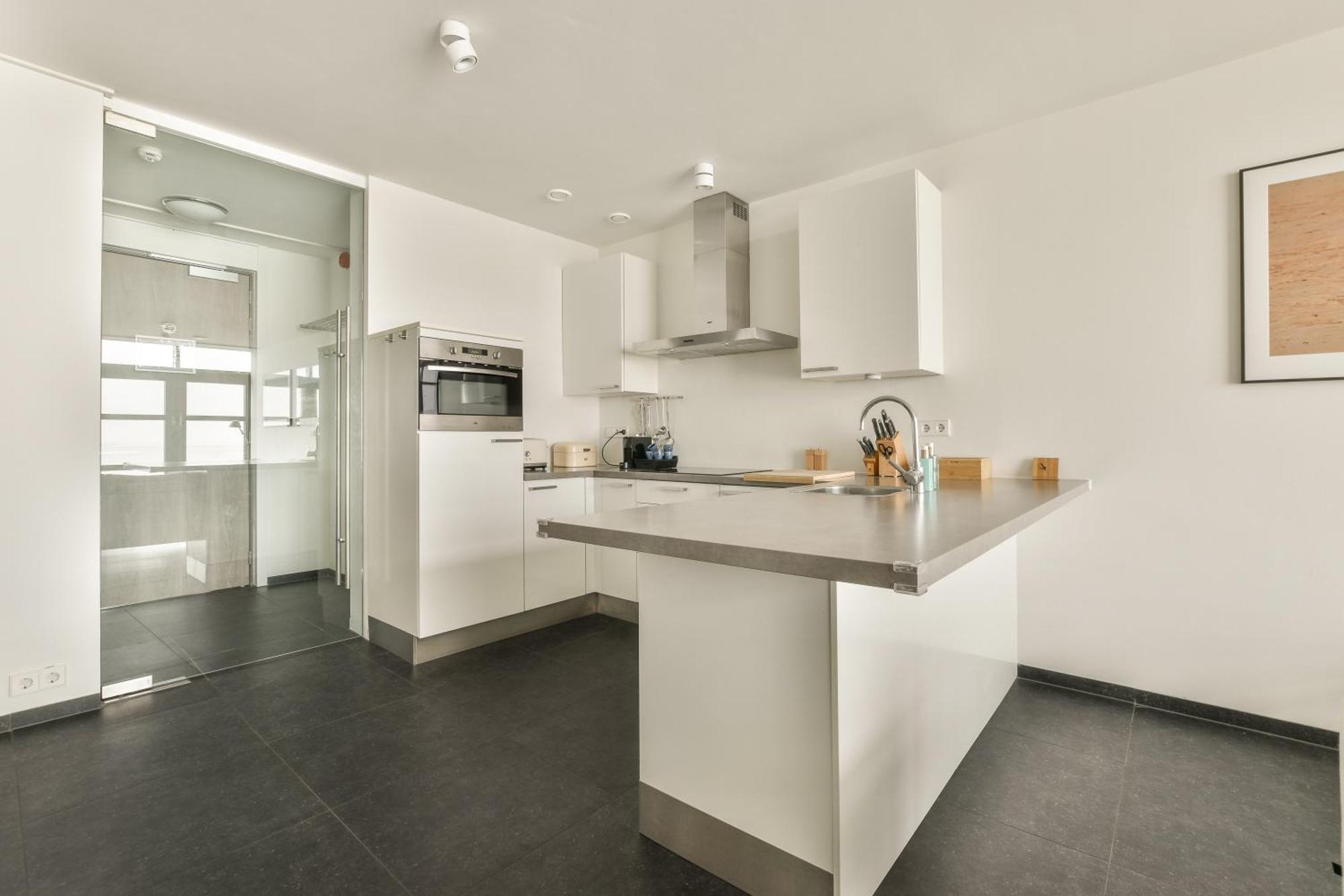 Appartement Met Frontaal Zeezicht In Блумендал Екстериор снимка