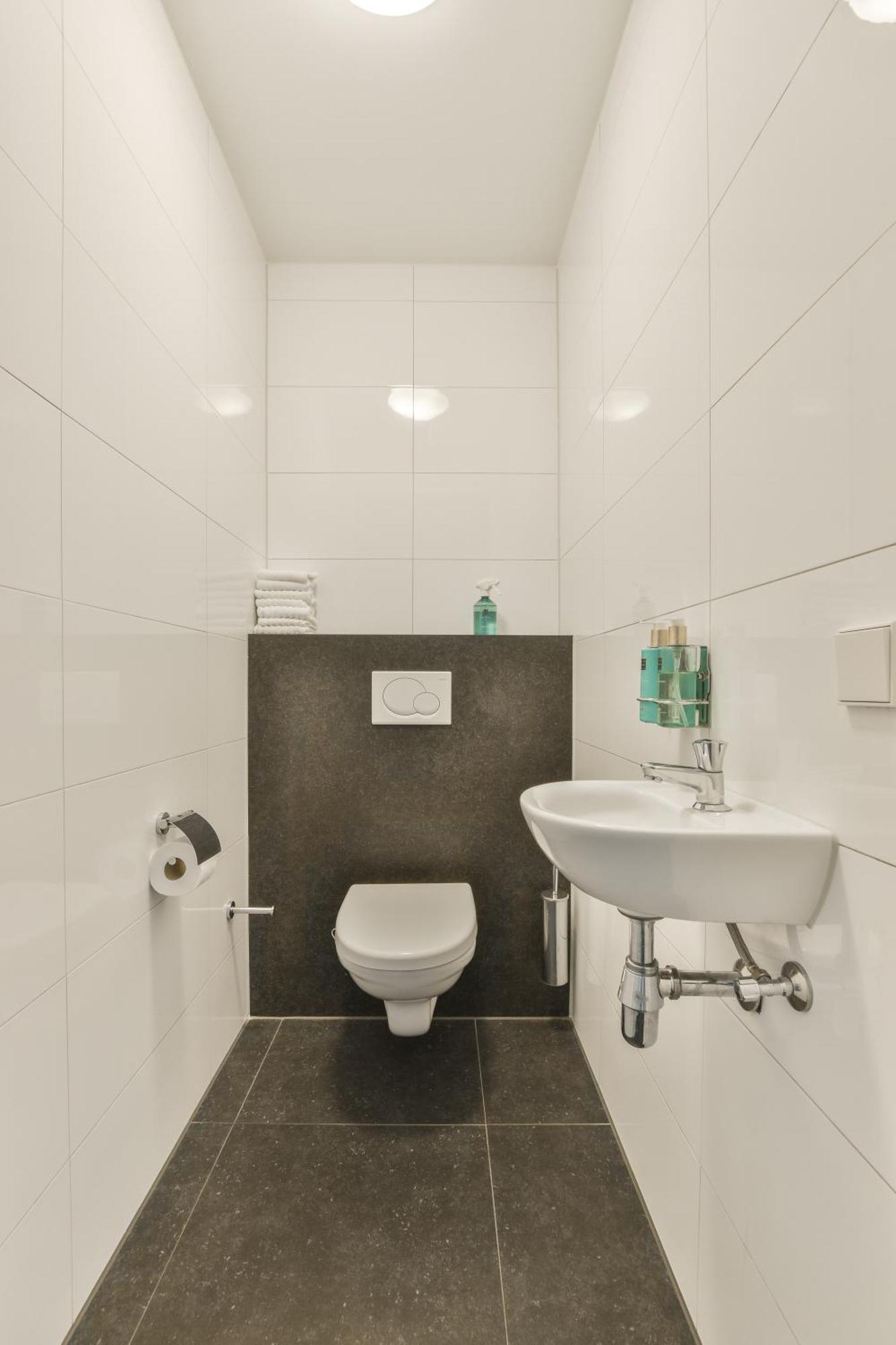 Appartement Met Frontaal Zeezicht In Блумендал Екстериор снимка