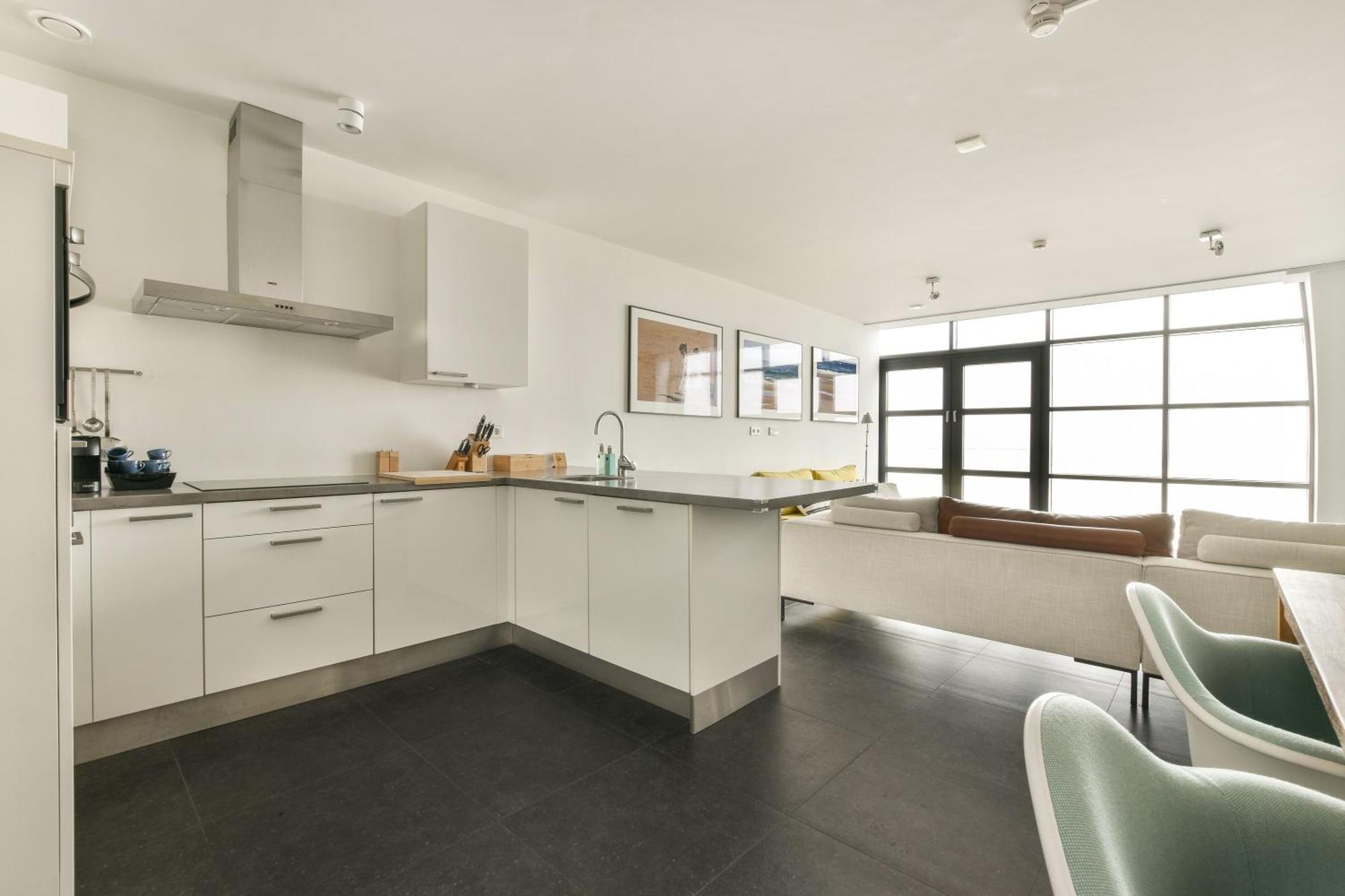 Appartement Met Frontaal Zeezicht In Блумендал Екстериор снимка